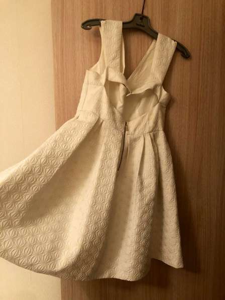 Продам платье в отличном состоянии в Челябинске