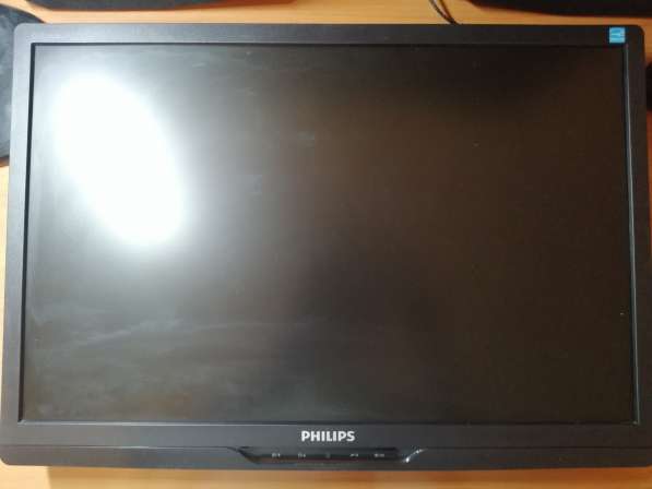 Монитор Philips LCD 22 дюйма в Перми фото 3