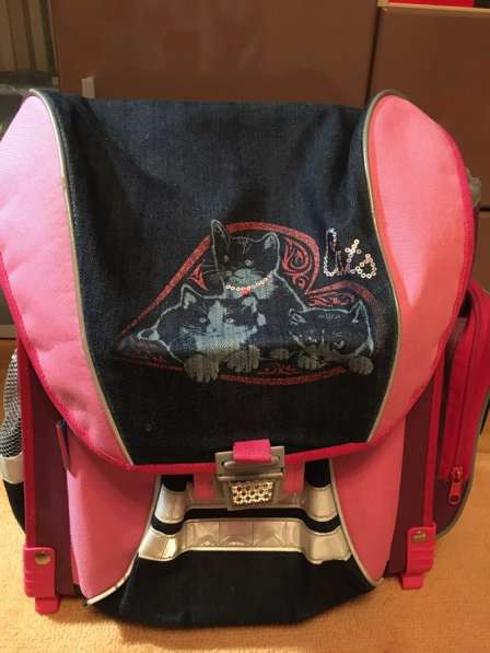 Школьный портфель, рюкзак с ортопедической спинкой
