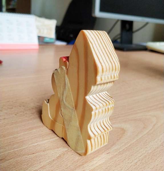 Деревянная фигурка пчелки - визитница в Тюмени фото 4