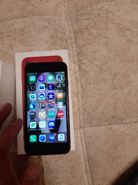 Телефон iPhone 8 64 gb red в Оренбурге фото 6