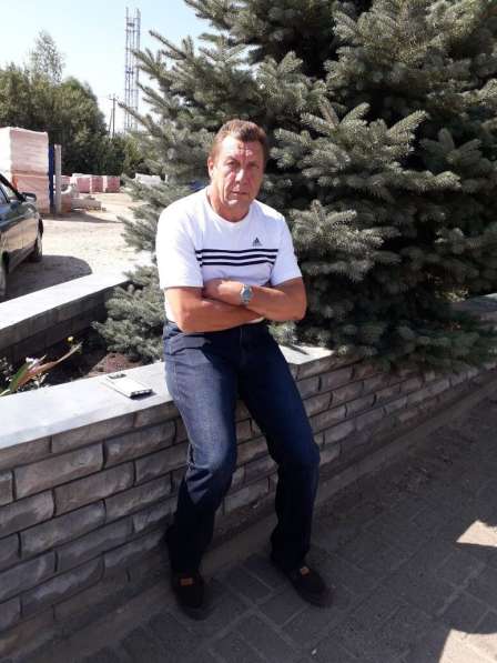 Анатолий, 55 лет, хочет познакомиться