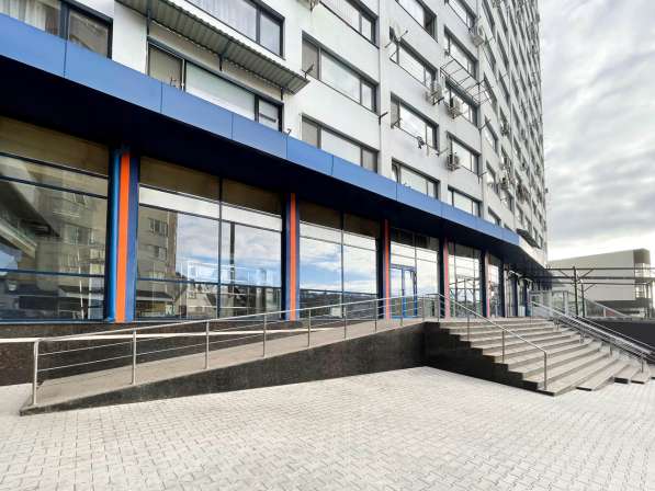 Chirie spatiu comercial Stauceni 50 m2 в 