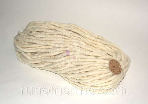 Натуральная толстая пряжа цвет №2 СЛИВКИ в