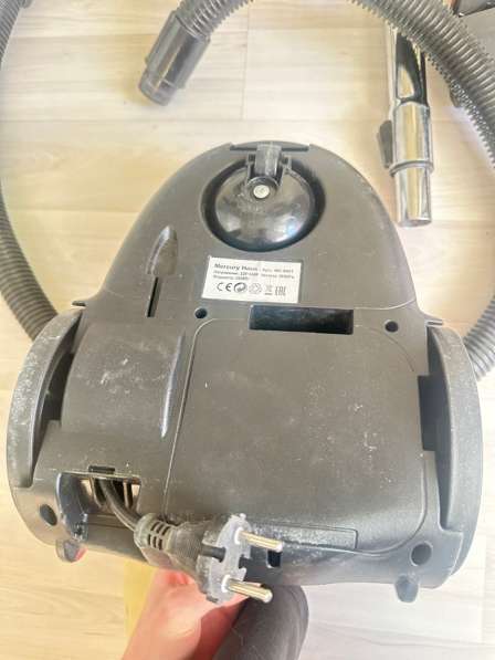 Рабочий пылесос в Никольском