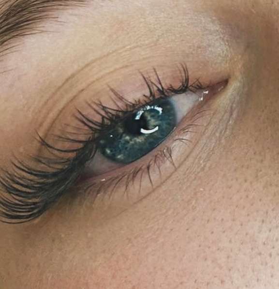 Наращивание ресниц в Санкт-Петербурге фото 3