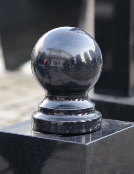 Гранитный шар, диаметр-14