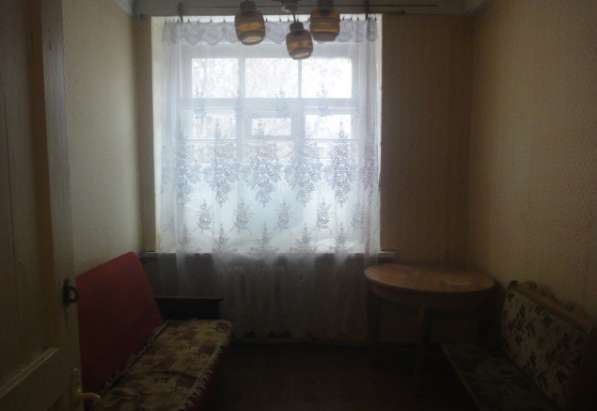 Продам комнату в Павловский Посад.Жилая площадь 72 кв.м.Дом кирпичный.Есть Балкон.