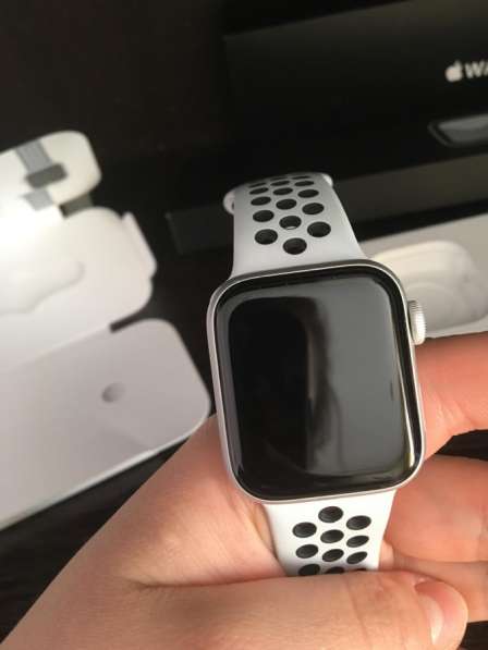 Apple Watch Nike SE 40mm 6 поколение в Красноярске