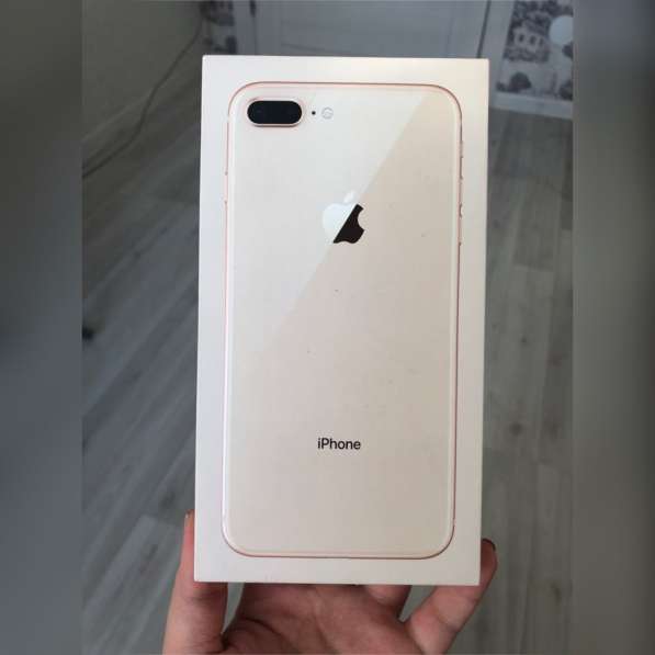 IPhone 8 Plus 64gb gold