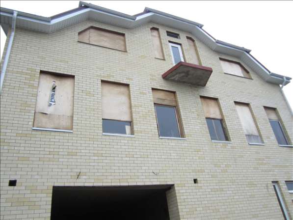 Продам дом в Ростове-на-Дону. Жилая площадь 360 кв.м. 