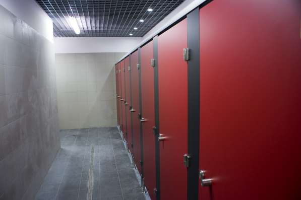 Туалетные сантехнические перегородки, пластик панели HPL в Москве фото 7