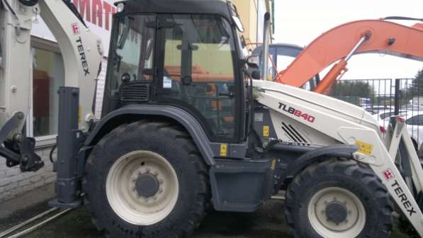 Экскаватор-погрузчик TEREX TLB 840