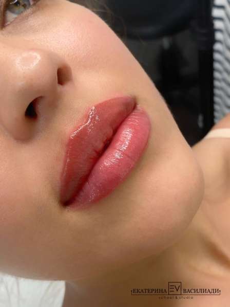 Пермаентный макияж губ в Ярославле