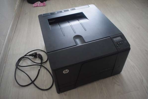Лазерный принтер HP LaserJet Pro 200 color m25ln в Клине фото 3