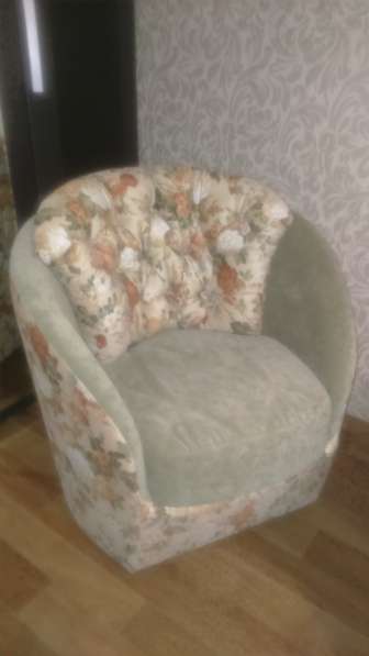 Кресло для комнаты в Омске