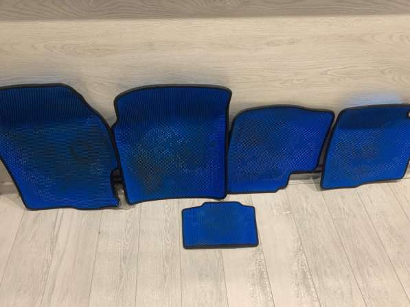 Универсал коврики в авто