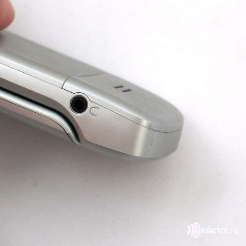 Motorola W220 (оригинал, комплект) в Москве фото 6