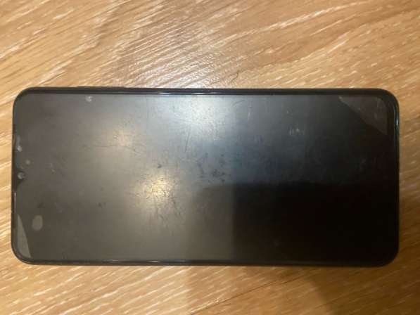 Продаю телефон Samsung Galaxy13￼