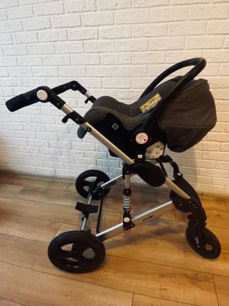 Продам Коляску в Саратове