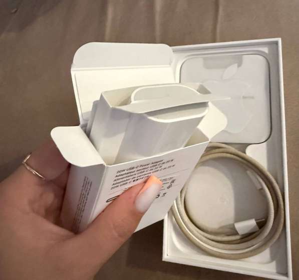 Продам iphone 15 на 128 gb в Москве