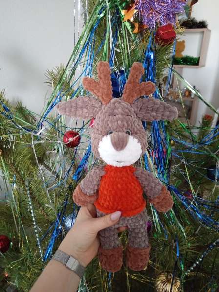 Вязанный Олень