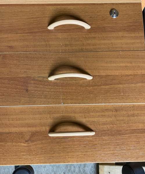 Тумбы подкатные в Мытищи