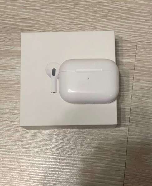 Беспроводные наушники Apple AirPods Pro в Москве фото 3