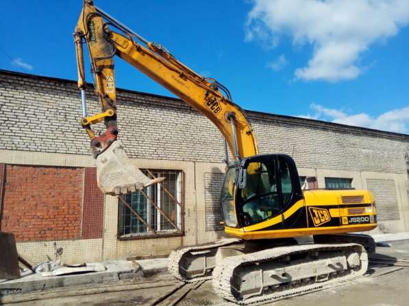 JCB JS200 SC б/у экскаватор гусеничный JSB 200