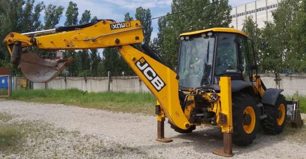 Продам экскаватор погрузчик JCB 3CX eco,2013 г/в,равноколесн в Перми фото 3