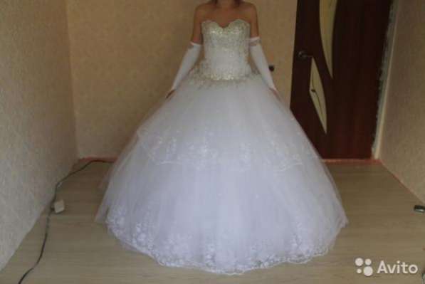 Пышное свадебное платье со шлейфом в Москве фото 4