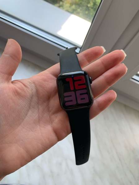 Apple Watch SE (40 mm) в Домодедове