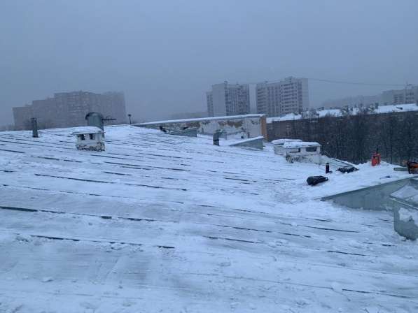 Чистка снега с кровель и многое другое в Москве фото 6