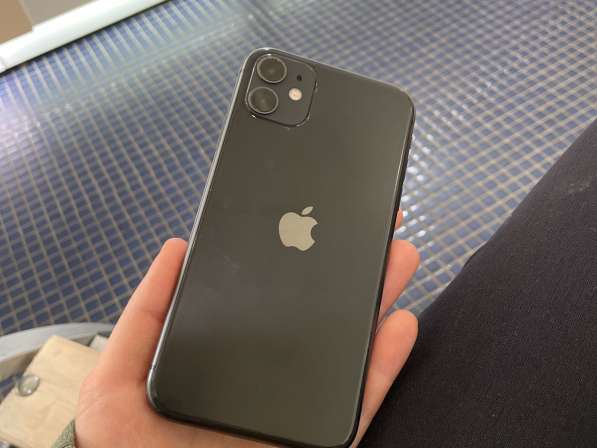 Apple iPhone 11 128GB Чёрный в Ульяновске