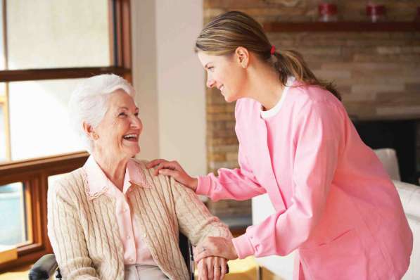 Lucrători sociali – îngrijire bătrâni