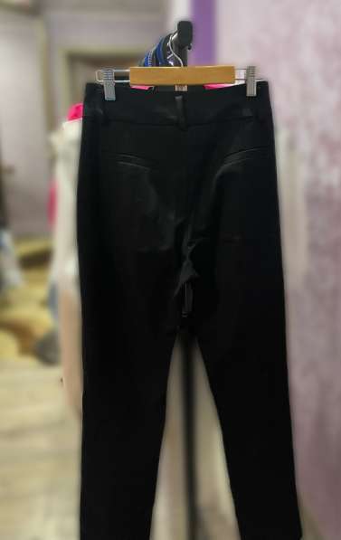 Женские классические брюки в Саратове
