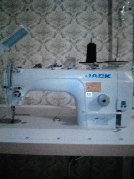 Продаю швейные машинки. с документами в Пятигорске