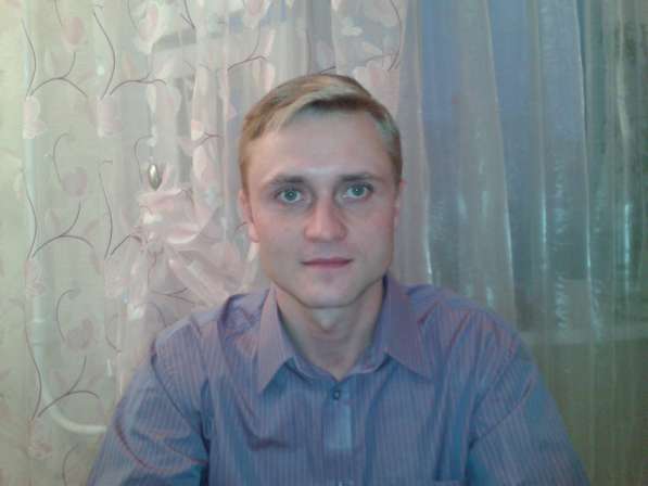 Yury, 35 лет, хочет пообщаться
