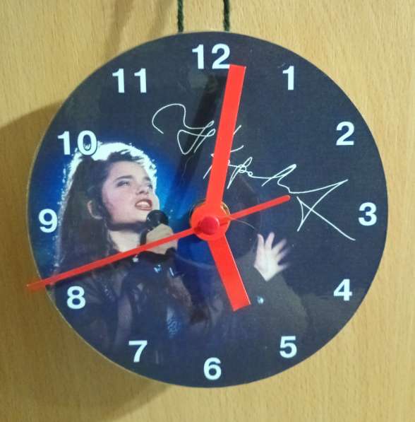 Изготовление сувенирных часов на заказ в Москве фото 4