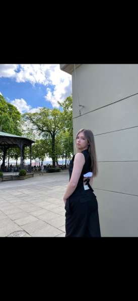 Преподаватель английского языка