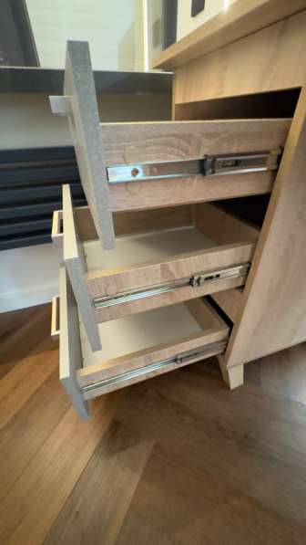 Компьютерные столы, деревянные в Москве фото 6