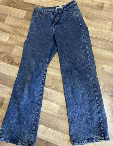 Джинсы женские