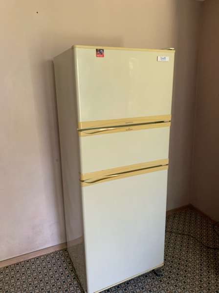 Продается холодильник