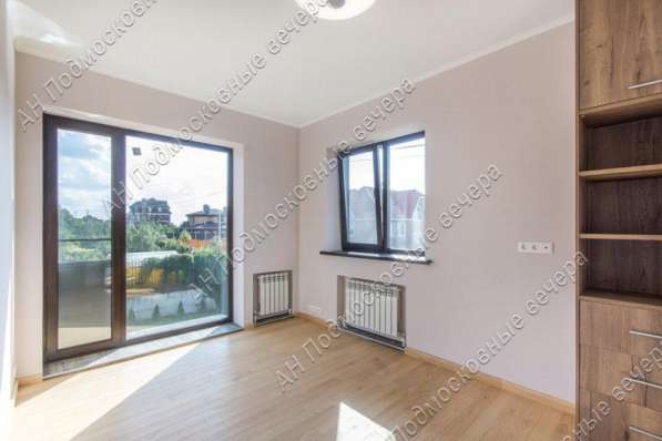 Продам коттедж в Москва.Жилая площадь 250 кв.м.Есть Электричество, Водопровод. в Москве фото 30