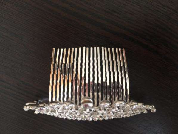 Свадебные украшения ,шляпы ,цветы ,клач,колье ,коронка в Москве фото 3