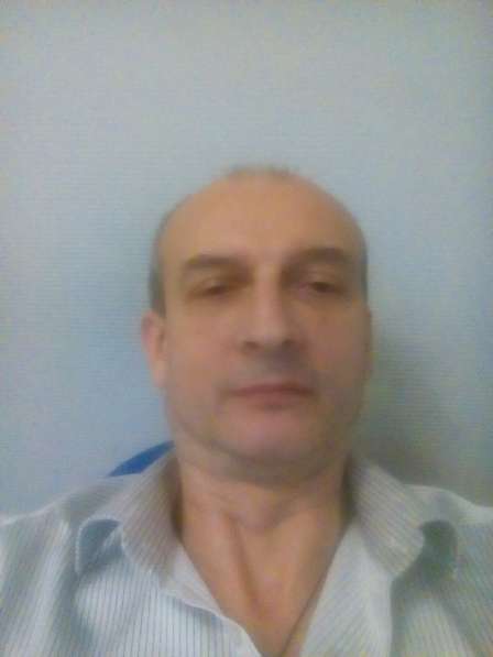 Олег, 58 лет, хочет пообщаться