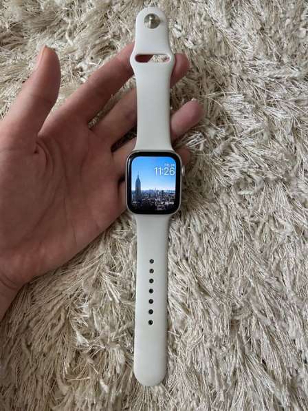 Apple часы, ноутбук, телефоны, наушники в фото 11