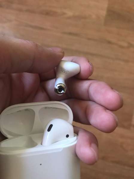 AirPods2 с GPS в Перми