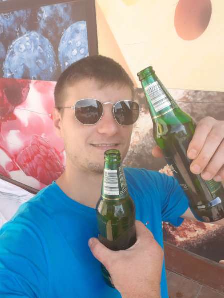 Nicolae, 27 лет, хочет пообщаться в фото 4