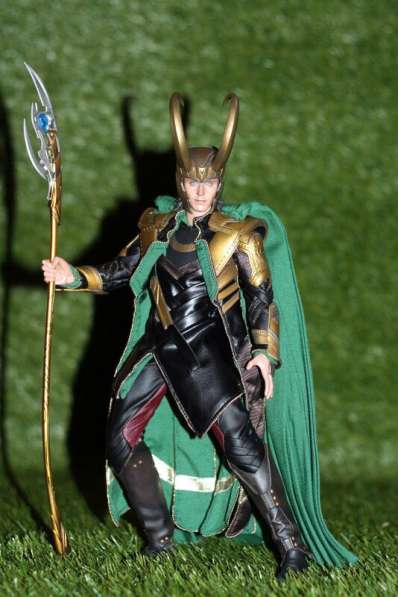 Hot Toys Avengers Loki, фигурка Локи, Мстители в Москве фото 6